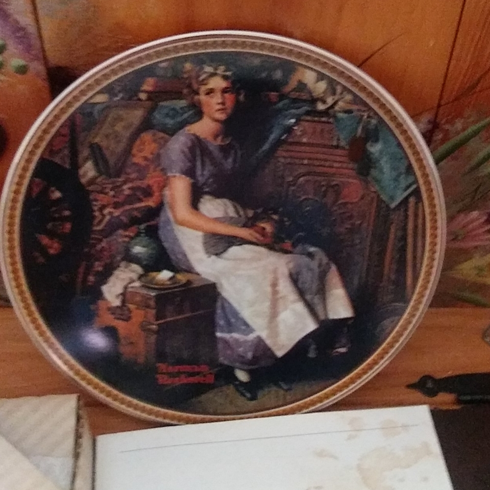 Norman Rockwell's REDISCOVERED WOMEN Collection; 3 Plate/5 lB. Limit